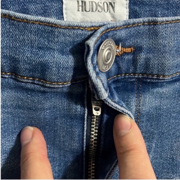 Hudson Vivid Skirt Stretch Raw Hem Size: 30 - Picture 5 of 9